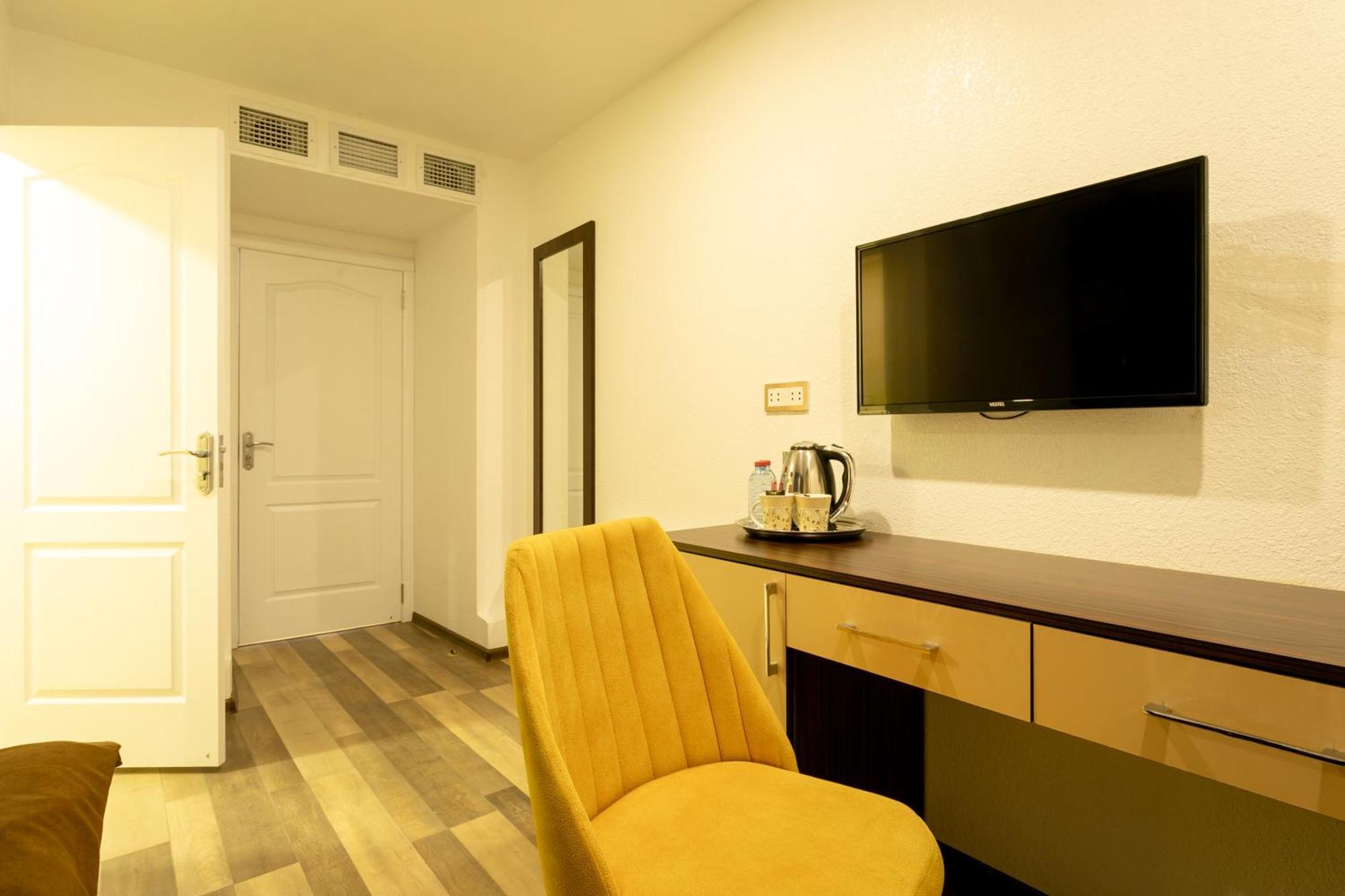 Garden Inn Nizami Hotel Baku Bagian luar foto