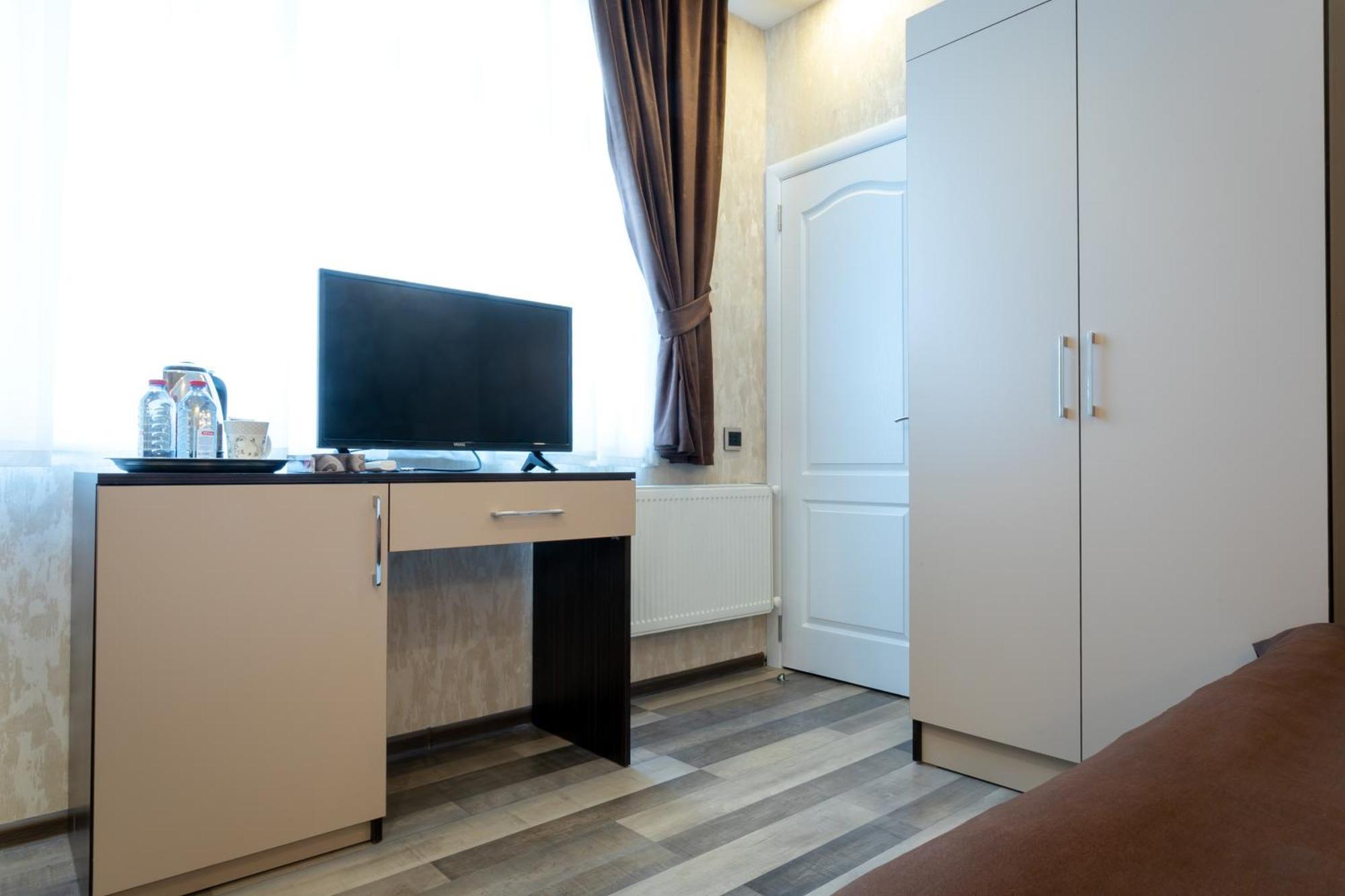 Garden Inn Nizami Hotel Baku Bagian luar foto