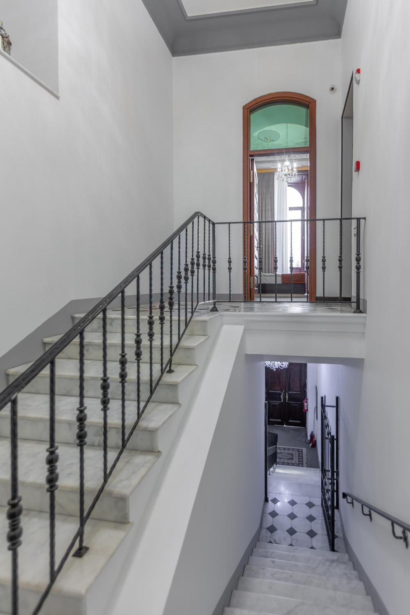 Garden Inn Nizami Hotel Baku Bagian luar foto